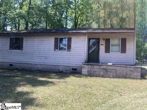 215 Elbert Baskins Rd, Cheraw, SC, 29520-5908 | Card Image