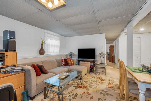 4 Brookfield Drive, Hudson, NH, 03051 | Card Image