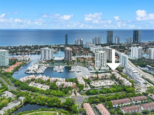 8308-19555 E Country Club Dr, Aventura, FL, 33180-2596 | Card Image