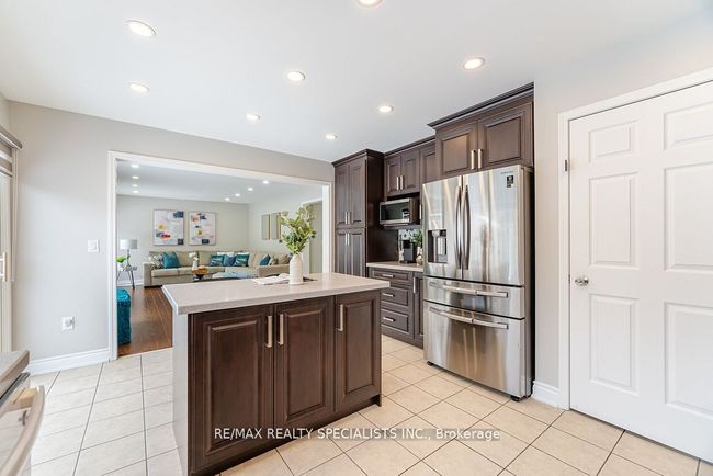 8 Upshall Dr, House other with 6 bedrooms, 4 bathrooms and 4 parking in Brampton ON | Image 17