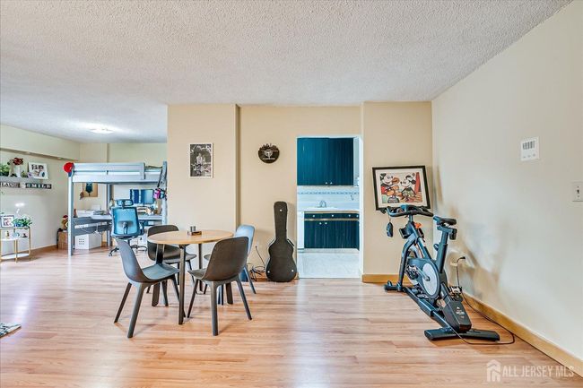 APT-213 - 10 N Wood Ave, Townhouse with 1 bedrooms, 1 bathrooms and null parking in Linden NJ | Image 8