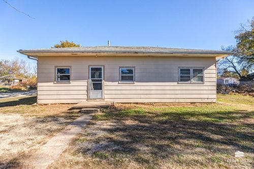 148 N Main St, Falun, KS, 67442-9748 | Card Image