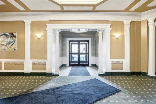 f5-114-20 Queens Blvd, Forest Hills, NY, 11375 | Card Image