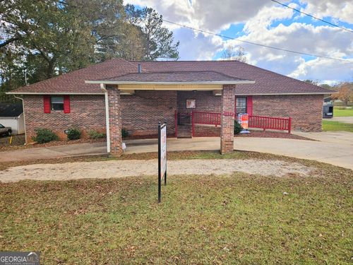 1402 Dogwood Circle, West Point, GA, 31833 | Card Image