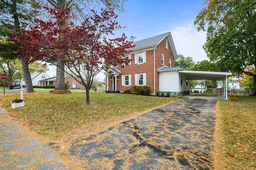 1637 Mulberry St, WAYNESBORO, VA, 22980-2327 | Card Image