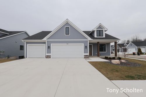 bldg-23-5184 Blendon Meadow Cir, Hudsonville, MI, 49426-6800 | Card Image