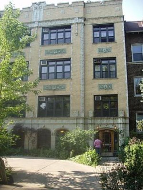 1a-1127 Farwell Ave, Chicago, IL, 60626-5901 | Card Image