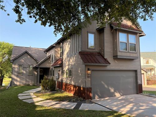 10 Hunters Creek Dr, Huntsville, TX, 77340-1402 | Card Image