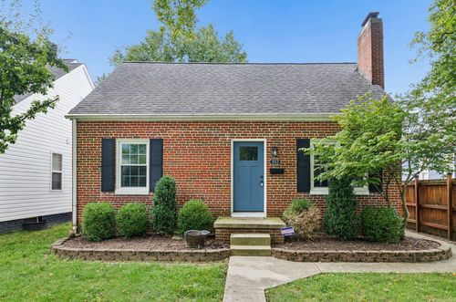557 E Royal Forest Blvd, Columbus, OH, 43214-1811 | Card Image
