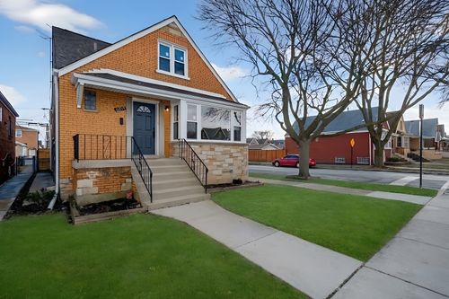 6559 S Kedvale Ave, Chicago, IL, 60629-5110 | Card Image