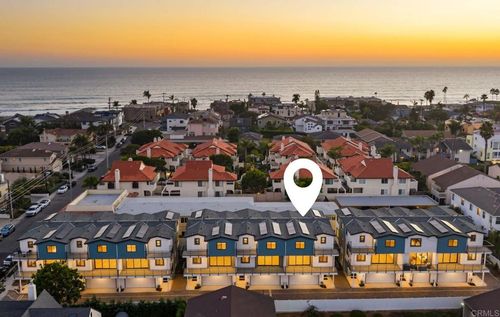 320 Chinquapin Ave, Carlsbad, CA, 92008-7415 | Card Image