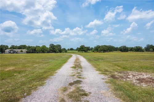 10028 County Road 244, Caldwell, TX, 77836-1927 | Card Image
