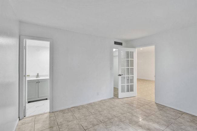 APT-202 - 6200 S Falls Circle Dr, Condo with 2 bedrooms, 2 bathrooms and null parking in Lauderhill FL | Image 16