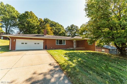 383 Bahler St Sw, Sugarcreek, OH, 44681-9349 | Card Image