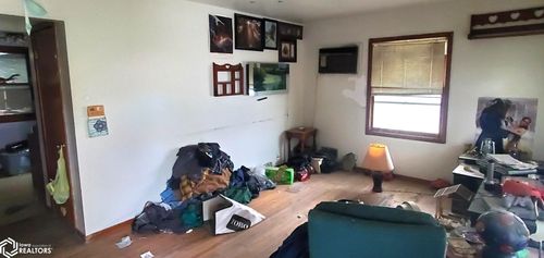 507 King St, Blockton, IA, 50836-2000 | Card Image