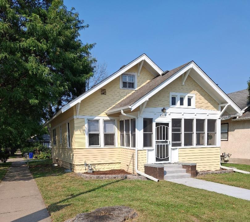 Randolph Ave, Saint Paul, MN 55105