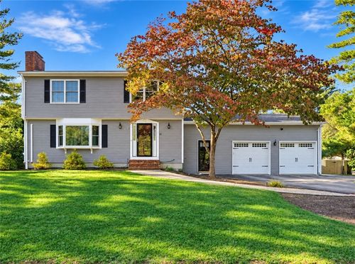 10 Circlewood Dr, Coventry, RI, 02816-6643 | Card Image