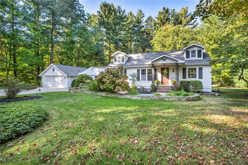 37531 Milann Dr, Willoughby Hills, OH, 44094-9441 | Card Image