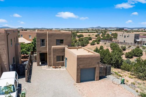 4644 Callejon Lechuza, Santa Fe, NM, 87507-4511 | Card Image