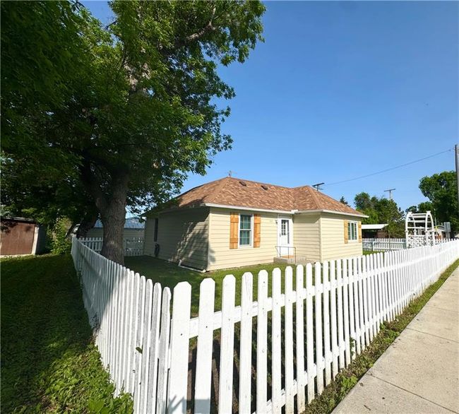View from Sidewalk | Image 7