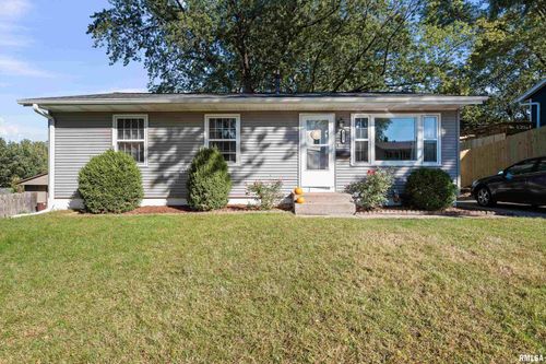 4717 N Harrison St, Davenport, IA, 52806-4119 | Card Image