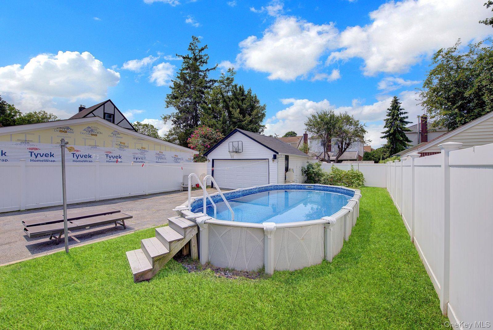 Residential in Hempstead 5