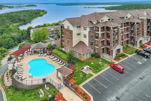 apt-208-200 Majestic Dr, Branson, MO, 65616-2042 | Card Image