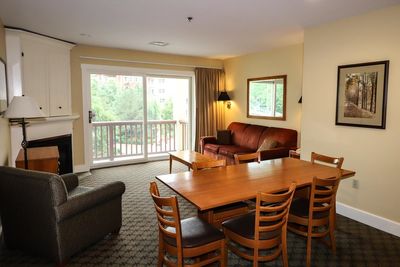 225/227 Qtr. I I Jackson Gore Inn, Condo with 2 bedrooms, 3 bathrooms and null parking in Ludlow VT | Image 3