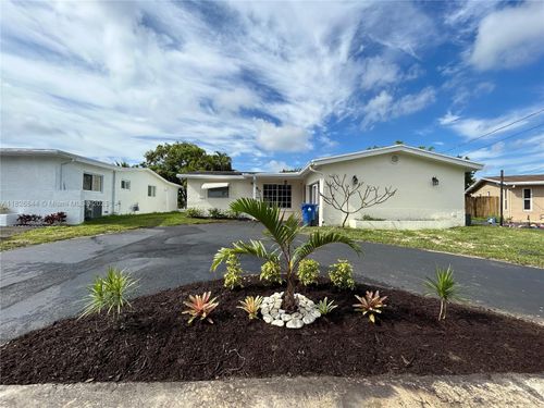 8690 Nw 24th Pl, Sunrise, FL, 33322-3306 | Card Image