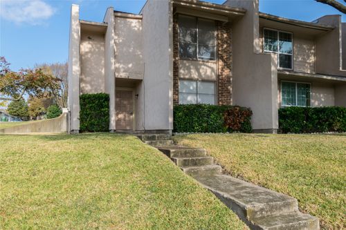 439 Valley Park Dr, Garland, TX, 75043-2958 | Card Image