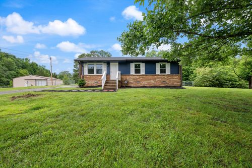 133 Lynn Ln, Charlotte, TN, 37036-4804 | Card Image