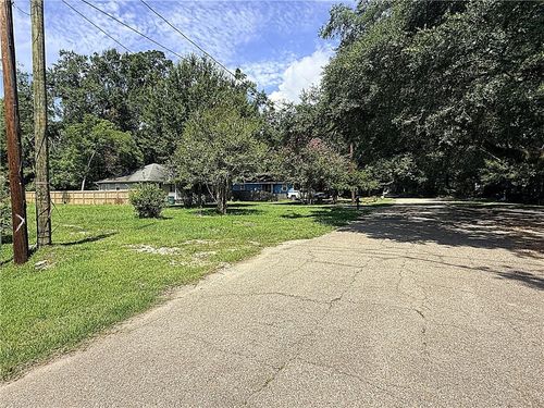 1415 W 20th Avenue, Covington, LA, 70433 | Card Image