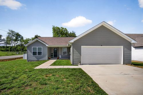 100 Reece Rd, Baxter, TN, 38544-2222 | Card Image