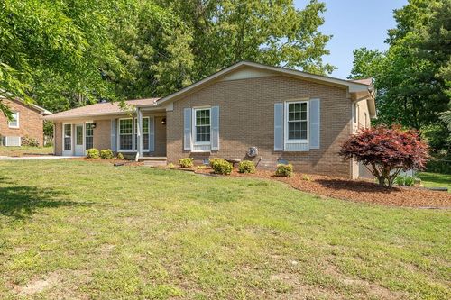 1606 Whippoorwill Dr, Lawrenceburg, TN, 38464-4324 | Card Image