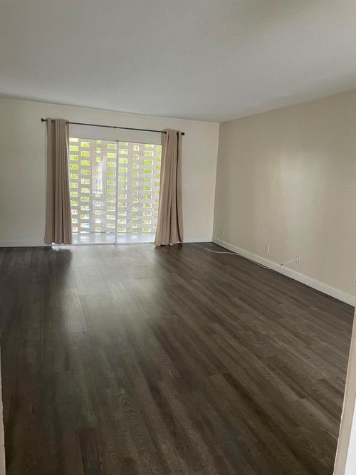a27-1500 Crescent Cir, Lake Park, FL, 33403-2234 | Card Image