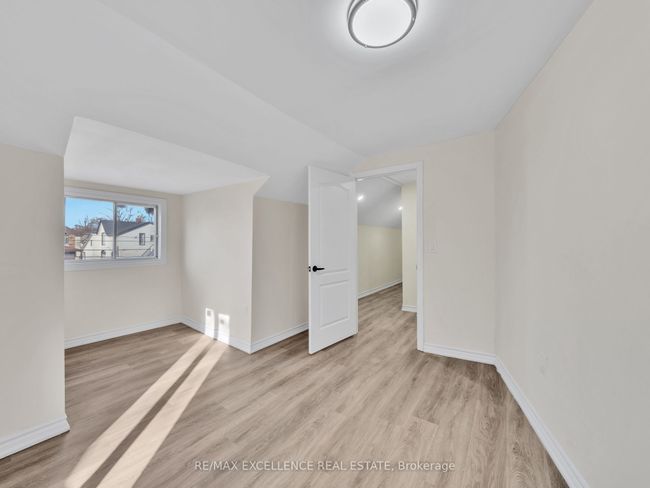 261 Cameron Ave, House other with 8 bedrooms, 3 bathrooms and 2 parking in Windsor ON | Image 17