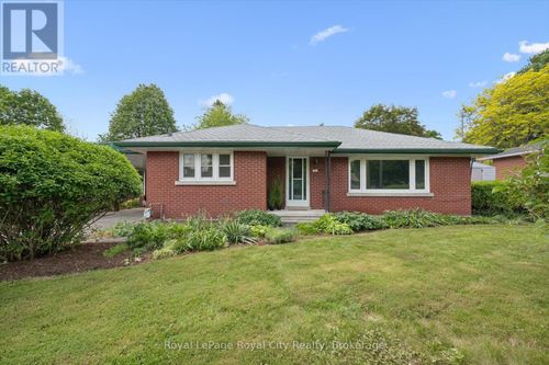 4 Campion Avenue, Guelph (Exhibition Park), ON, N1H5L3 | Card Image