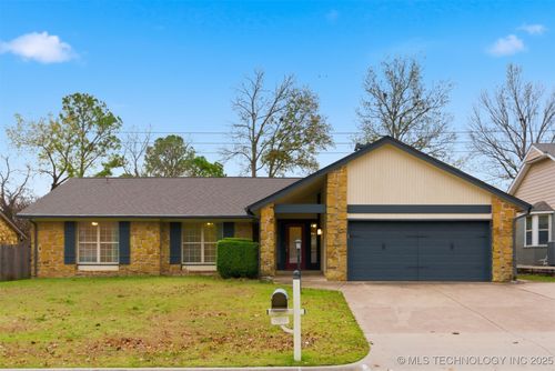 7004 93rd St, Tulsa, OK, 74133-5325 | Card Image