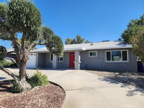 42660 Iowa St, Palm Desert, CA, 92211-7948 | Card Image