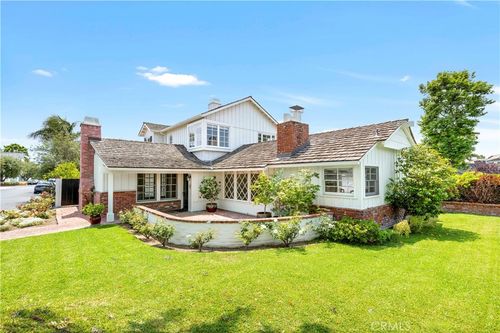 2562 Vista Dr, Newport Beach, CA, 92663-5667 | Card Image