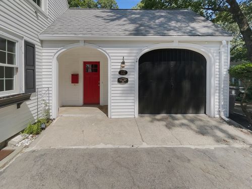 337 Edgell Rd, Framingham, MA, 01701-4871 | Card Image