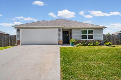 2813 Bauer St, Pea Ridge, AR, 72751-7009 | Card Image