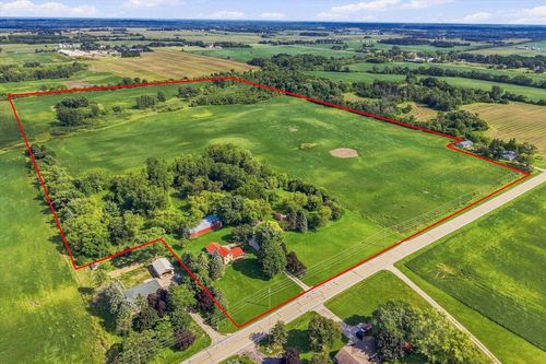 7207 County Highway V, Caledonia, WI, 53108 | Card Image