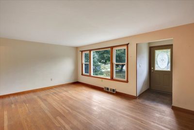 143 Edgemoor Drive, House other with 2 bedrooms, 1 bathrooms and null parking in Burlington VT | Image 3