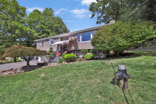 213 Orrs Mills Rd, Salisbury Mills, NY, 12577-5313 | Card Image