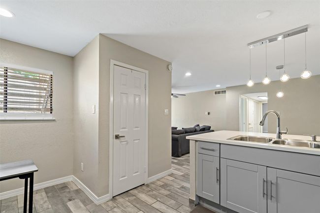 APT-501 - 9000 Bissonnet St, House attached with 2 bedrooms, 2 bathrooms and null parking in Houston TX | Image 7