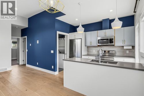 1-726 Coopland Cres, Kelowna, BC, V1Y2V1 | Card Image