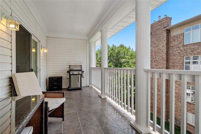 APT-3C - 505 N And South Rd, Condo with 3 bedrooms, 3 bathrooms and 2 parking in University City MO | Image 18