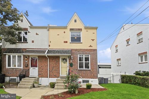 211 Willowbrook Ave, FOLSOM, PA, 19033-2507 | Card Image