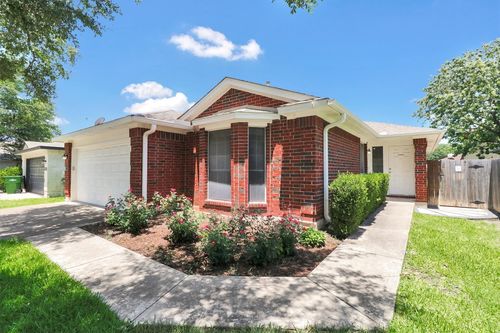 1718 Zydeco Dr, Round Rock, TX, 78664-7217 | Card Image